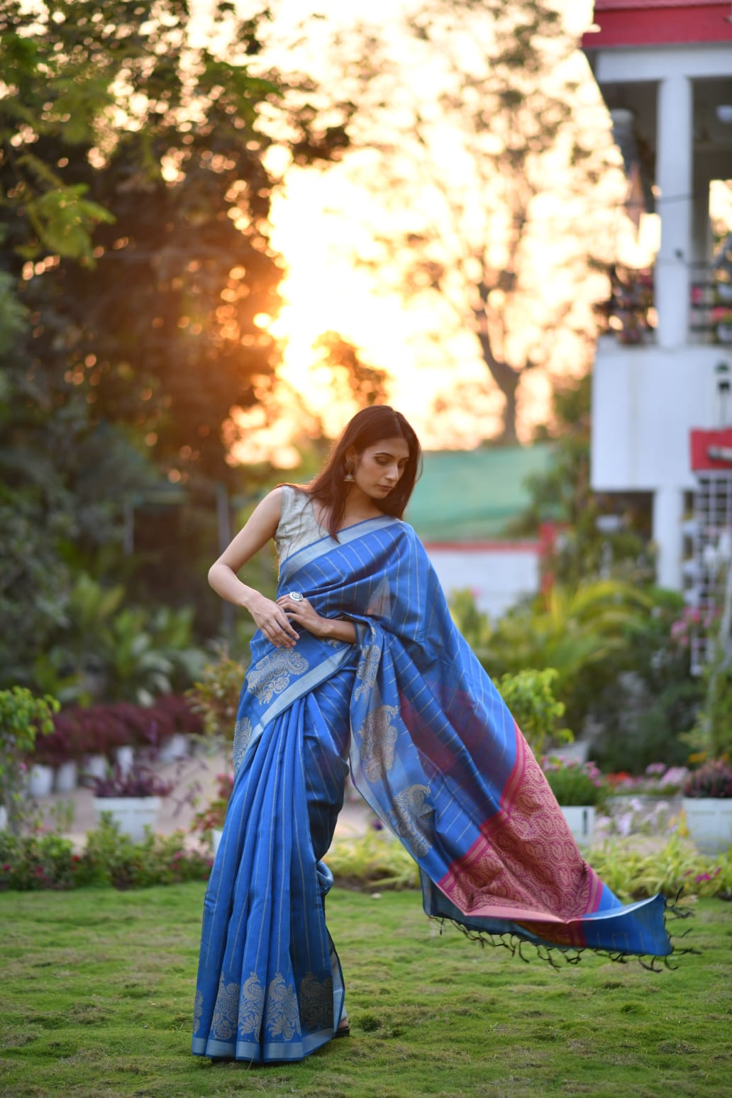Neel Tarang – Chhattisgarh Woven Mix Tussar Silk Saree with Contrast Blouse