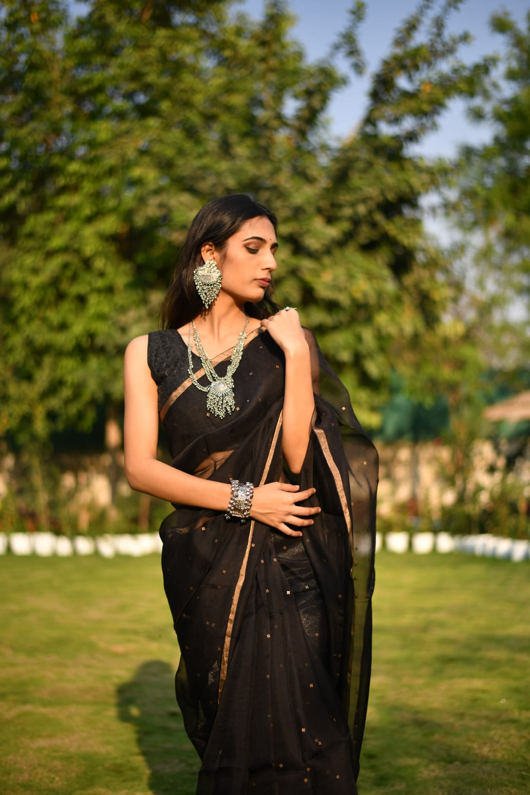 SOLD Noir Mystique – Bengal Pure Muslin Silk Saree with Silk Mark in Black