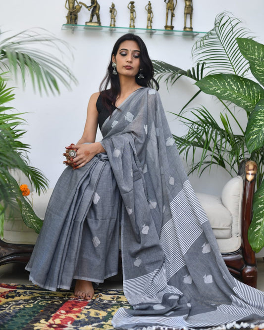 SOLD Mystic Grey – Bengal Pure Molmol Cotton Jamdani Saree with Handloom Mark