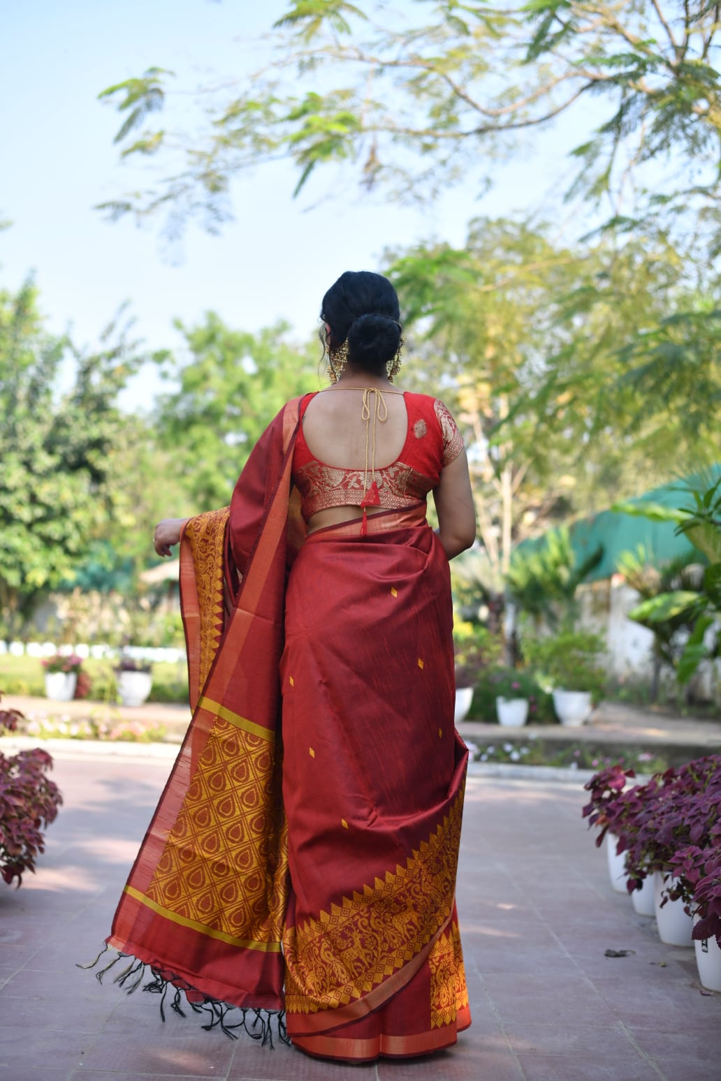 Crimson Aura – Chhattisgarh Handwoven Mix Tussar Silk Saree in Maroon
