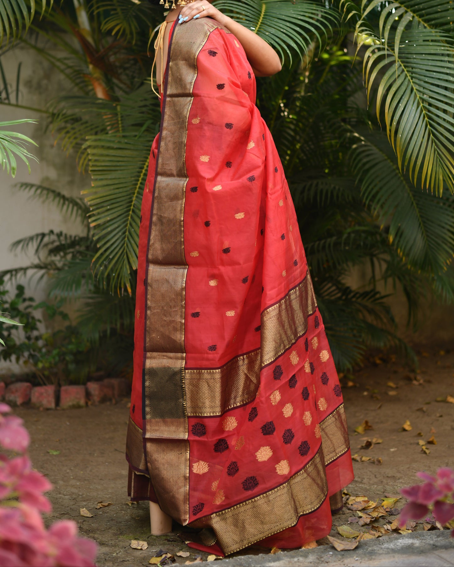 Scarlet Radiance – Red Handwoven Pure Silk Chanderi Saree with Blouse & Silk Mark Tag