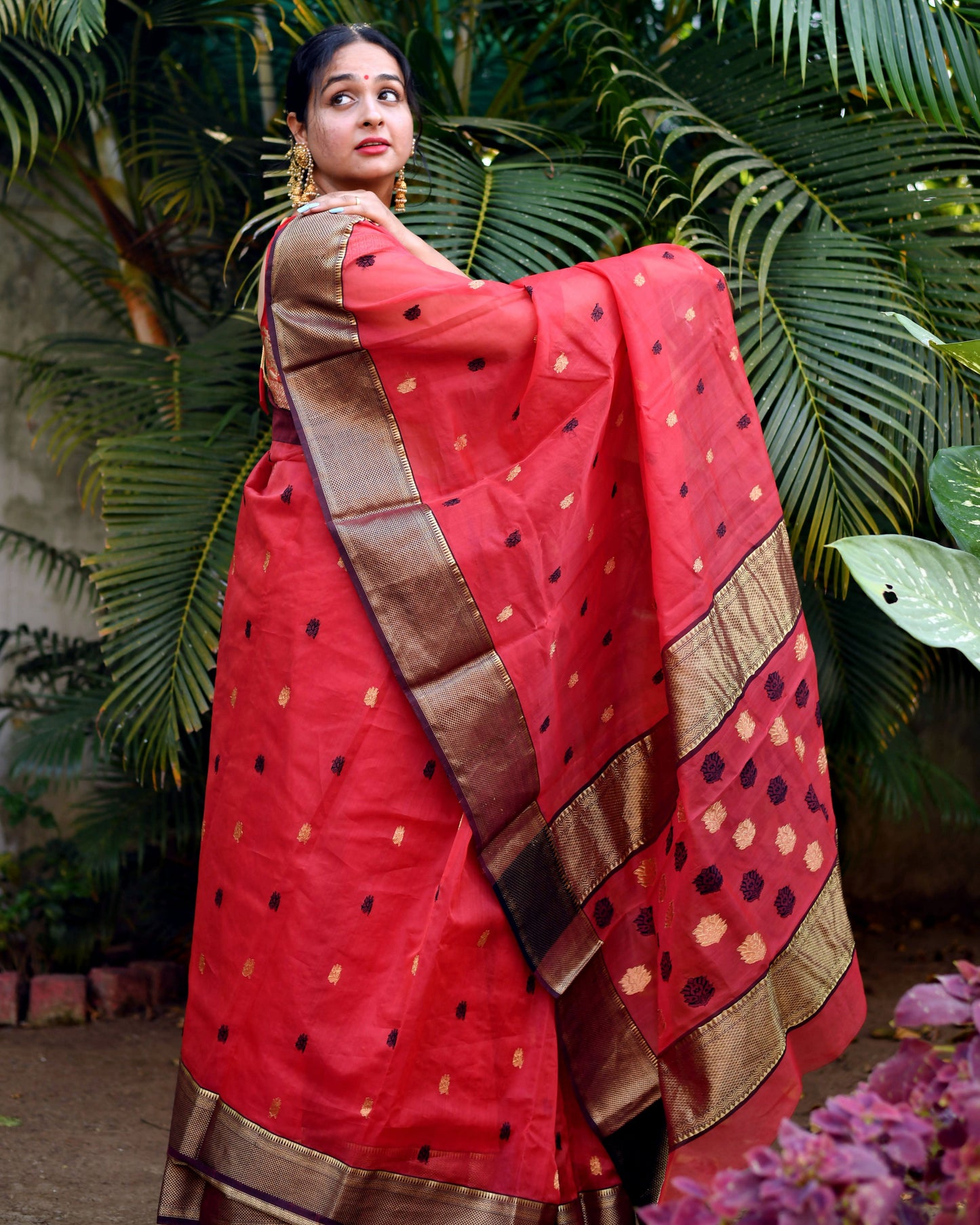 Scarlet Radiance – Red Handwoven Pure Silk Chanderi Saree with Blouse & Silk Mark Tag