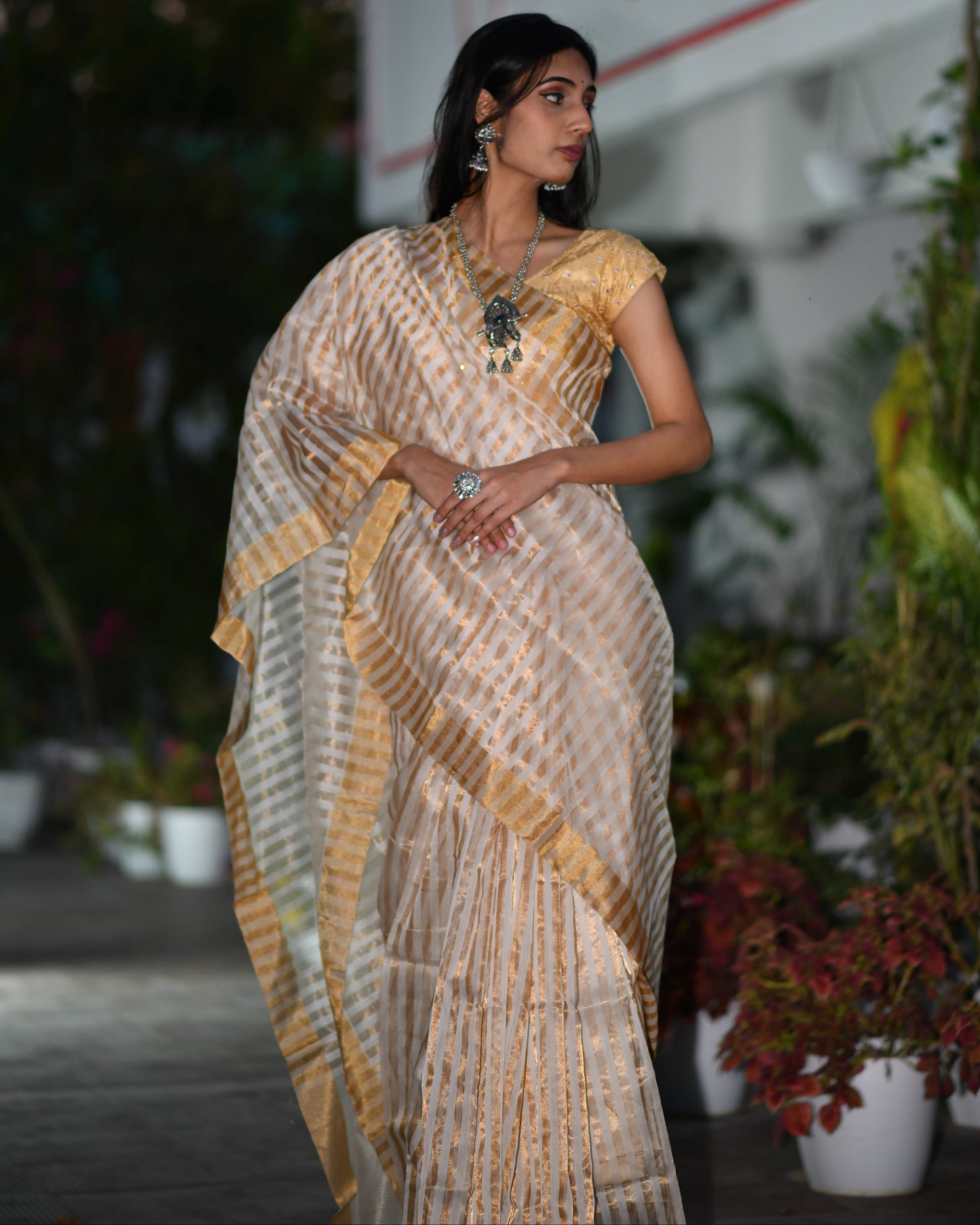 Ivory Grace – Off-White Handwoven Pure Silk Cotton Chanderi Saree with Blouse & Handloom Tag