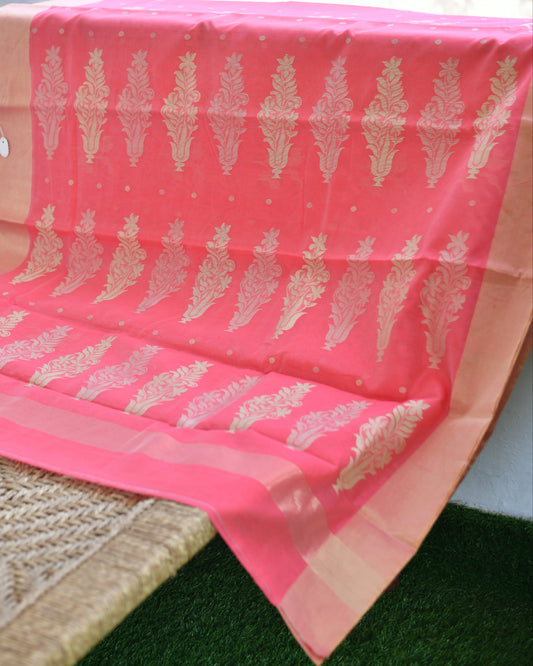 Peach Perfection – Pure Handwoven Silk Cotton Chanderi Saree with Blouse & Handloom Tag