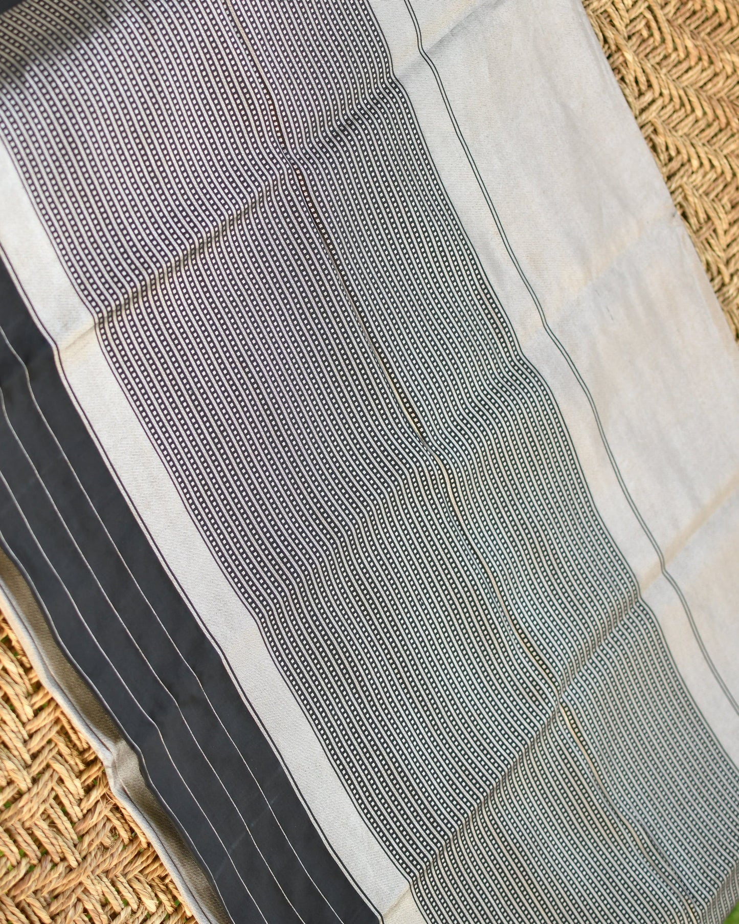 Raw Mango Pure Banarasi Silk Saree with Blouse & Silk Mark Tag