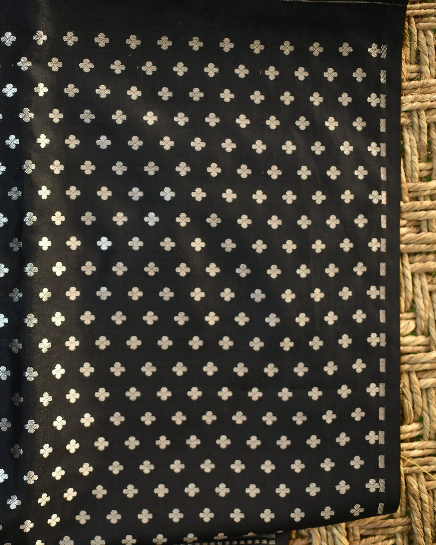 Raw Mango Pure Banarasi Silk Saree with Blouse & Silk Mark Tag