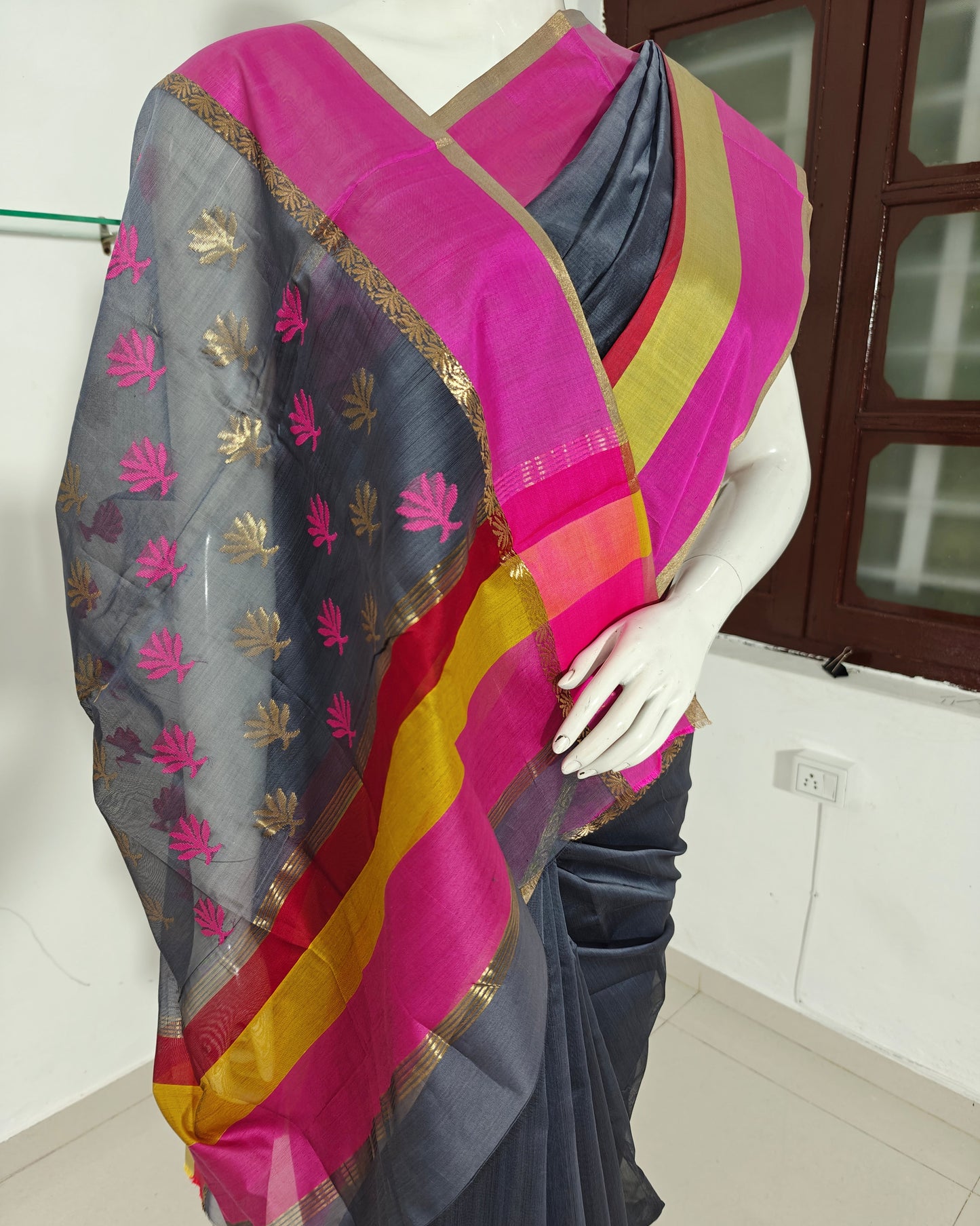 Elegance Woven – Pure Handwoven Silk Cotton Chanderi Saree with Unstitched Blouse & Handloom Tag