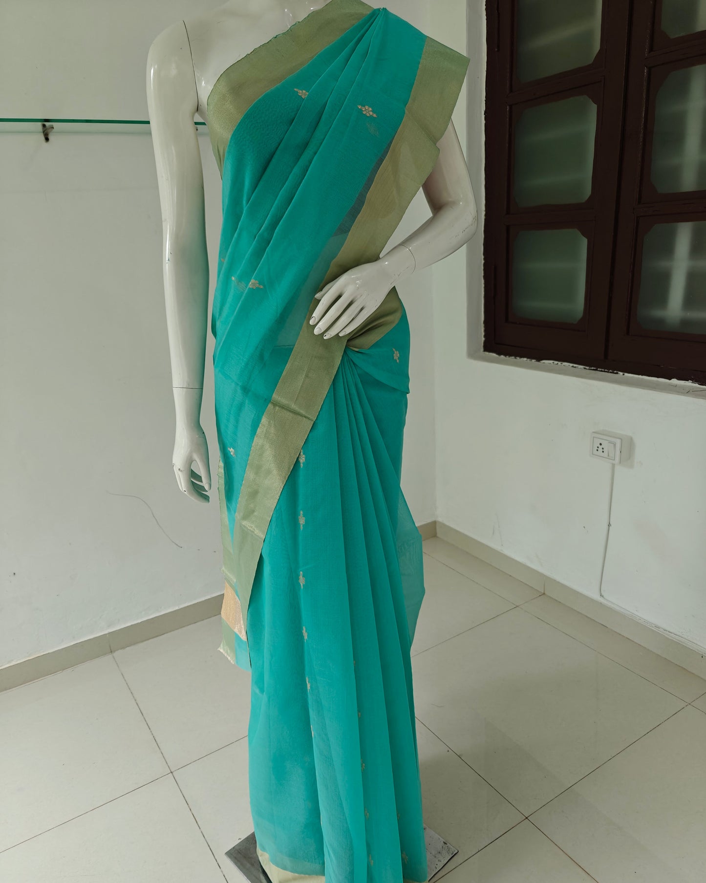 Threaded Elegance –  Pure Handwoven Silk Cotton Chanderi Saree with Blouse & Handloom Tag