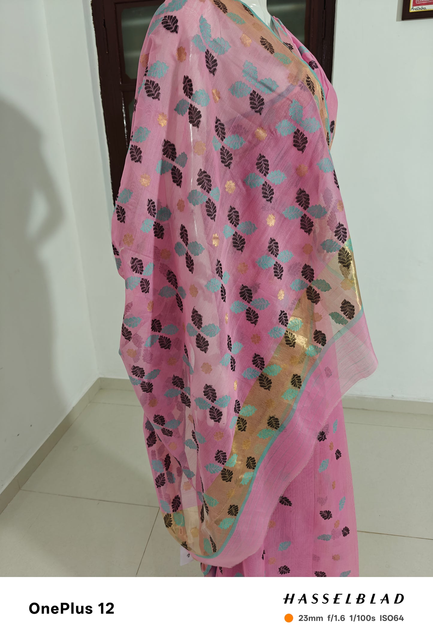Heritage Threads – Handwoven Silk Cotton Saree with Blouse & Authentic Handloom Tag