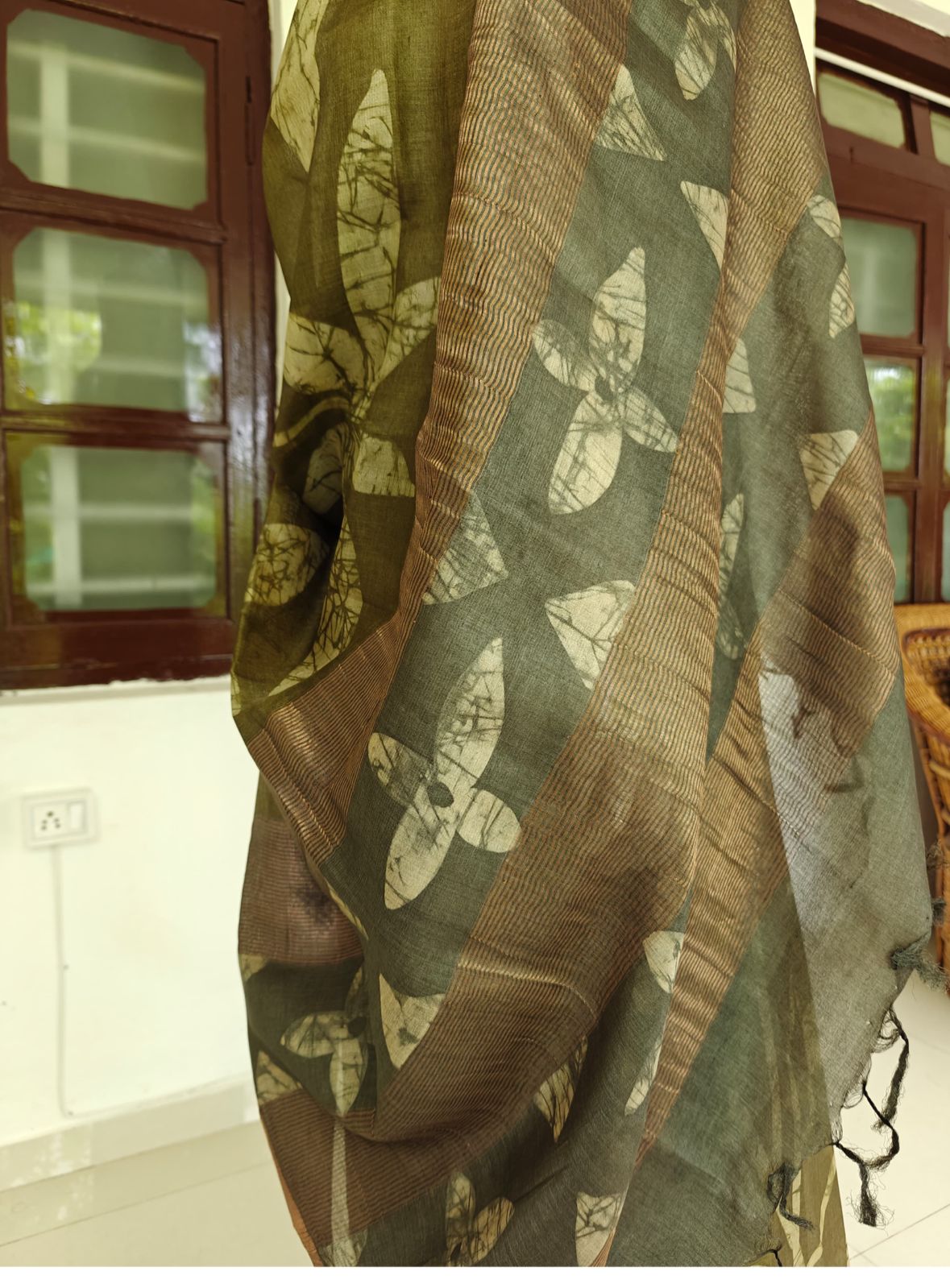 Mehendi Mystique – Chhattisgarh Handwoven Pure Tussar Silk Saree with Silk Mark in Olive Green