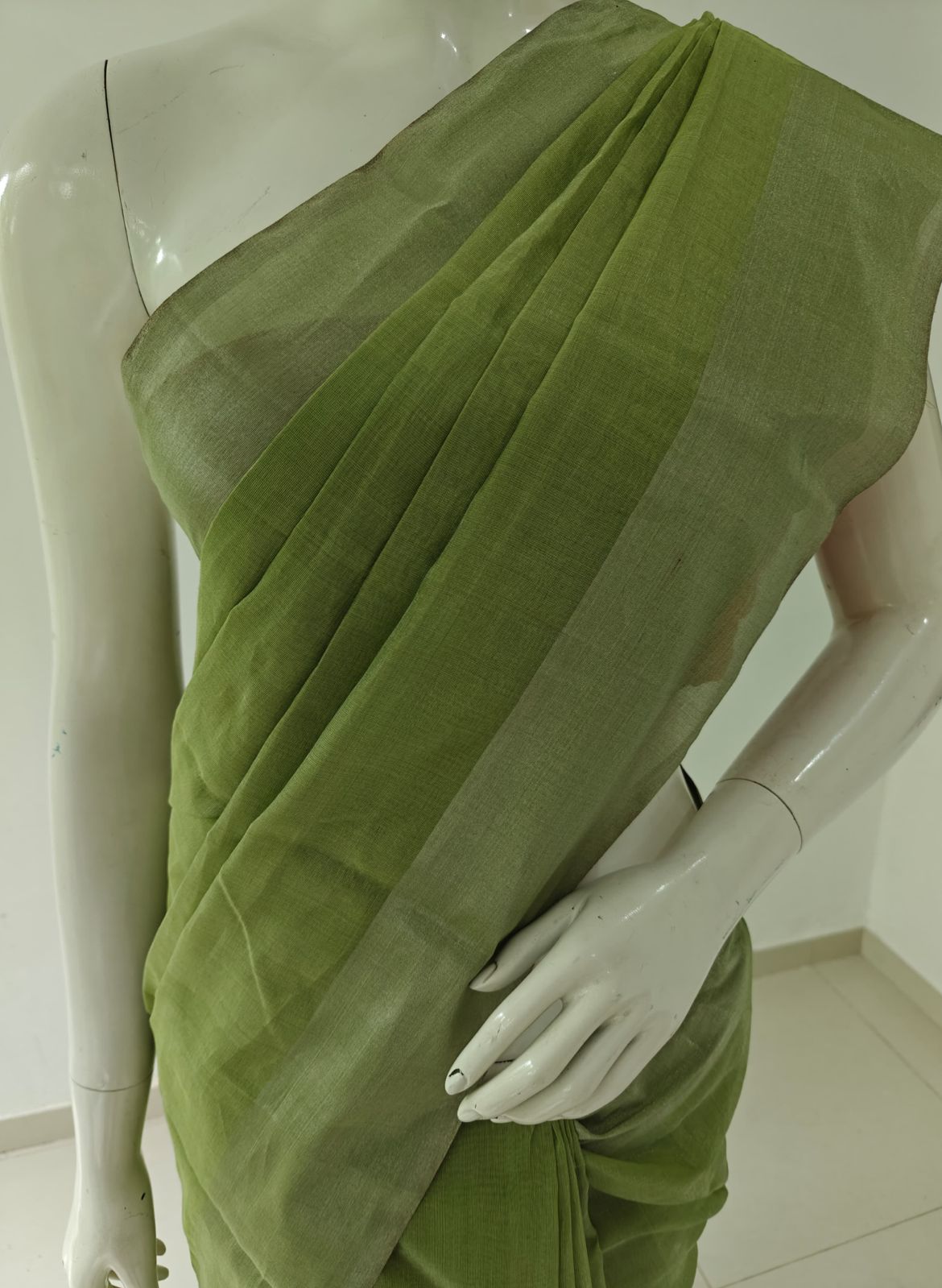 Mint Serenity – Pure Handwoven Pista Green Chanderi Silk Cotton Saree with Blouse & Handloom Tag