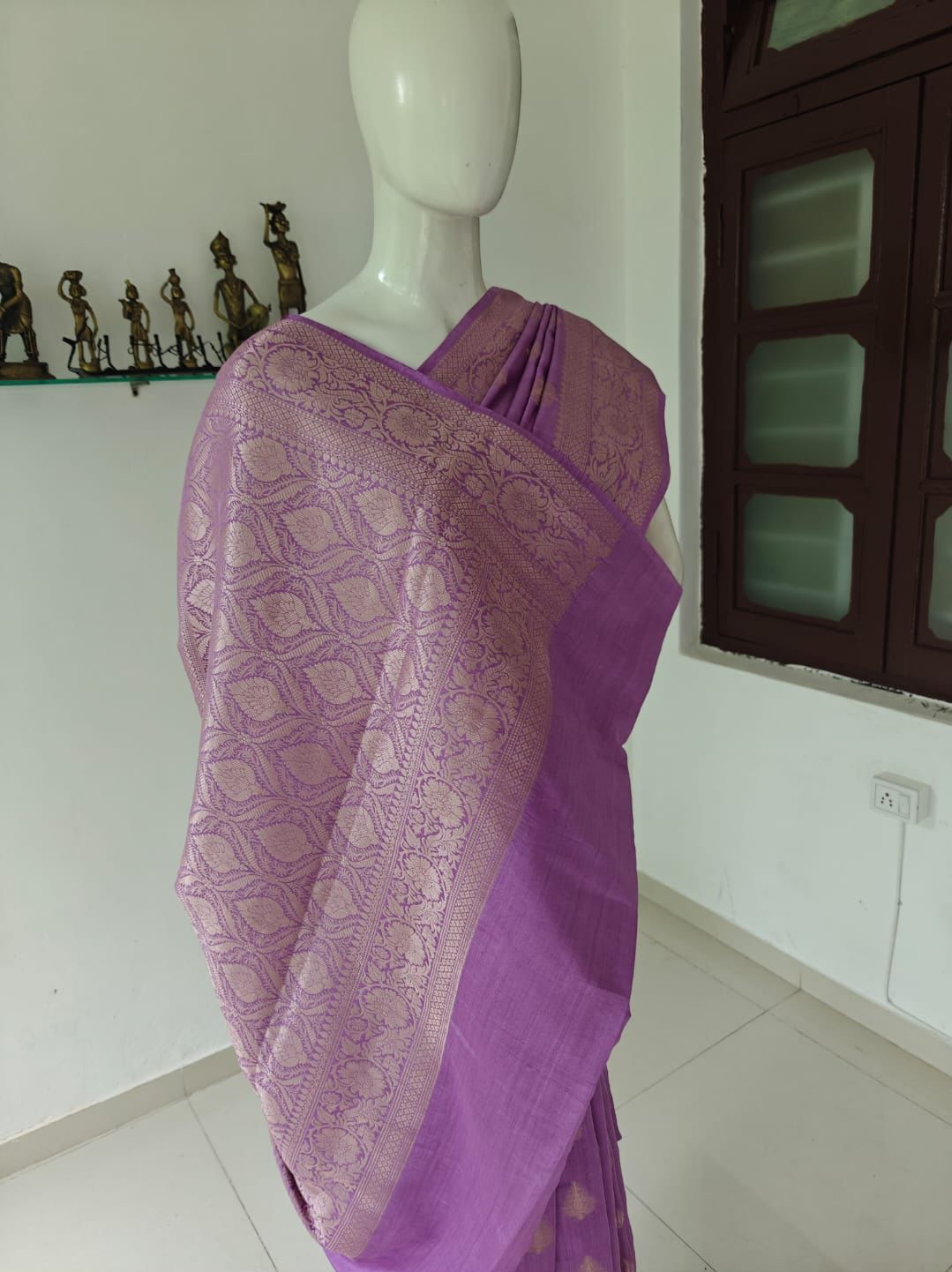Royal Purple Pure Banarasi Chinia Silk Saree with Blouse & Silk Mark Tag