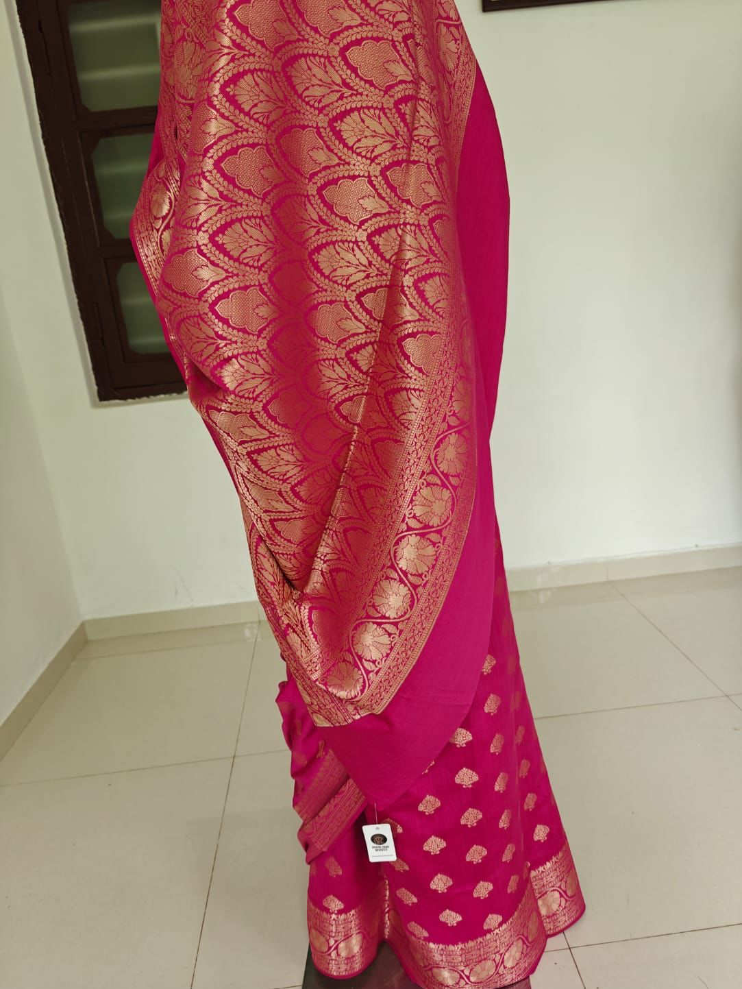 Vibrant Dark Pink Pure Chinia Banarasi Silk Saree with Blouse & Silk Mark Tag