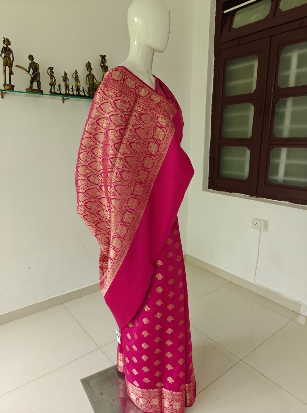 Vibrant Dark Pink Pure Chinia Banarasi Silk Saree with Blouse & Silk Mark Tag