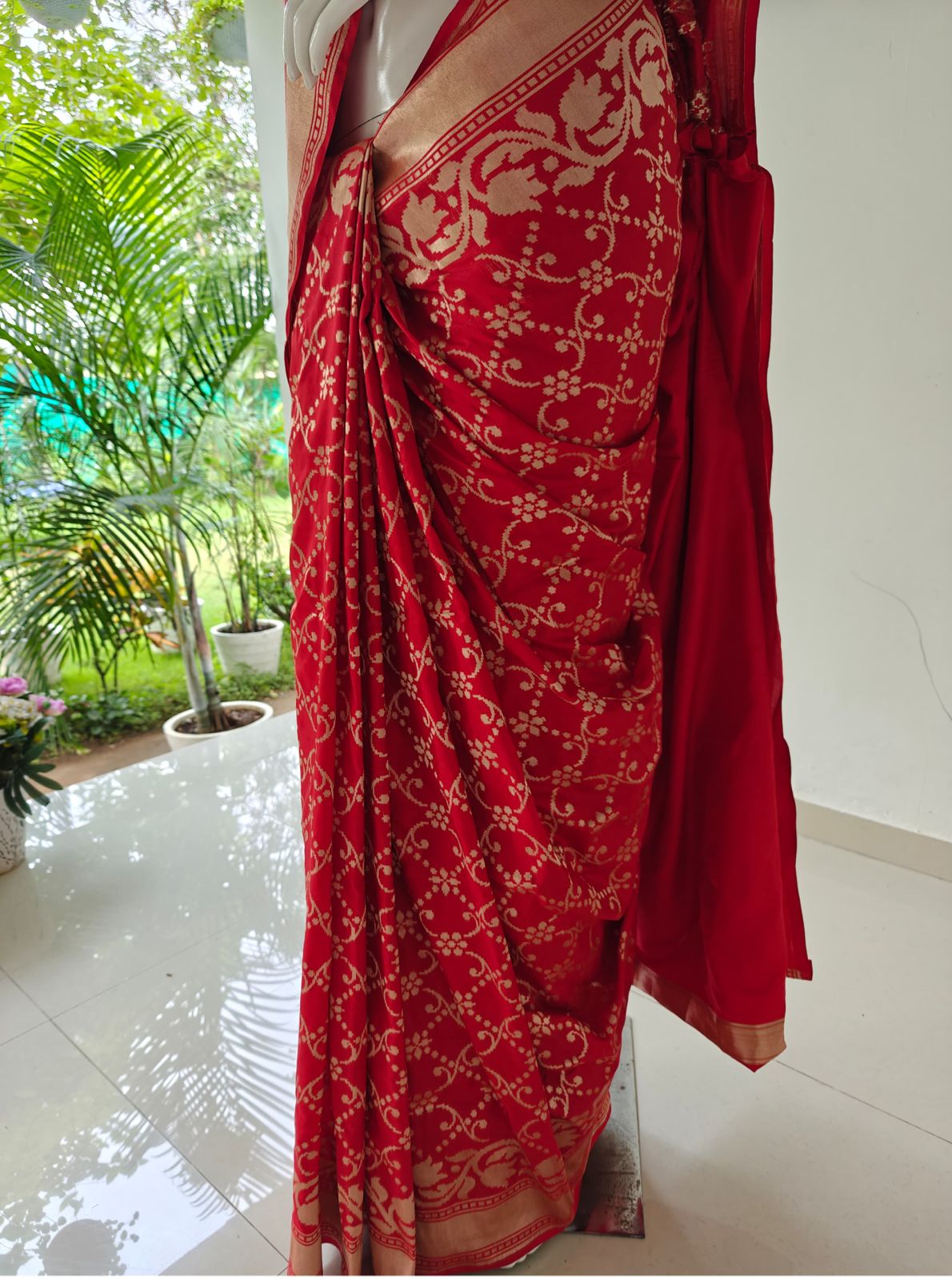 Luxurious Red Pure Banarasi Katan Silk Saree with Blouse & Silk Mark Tag