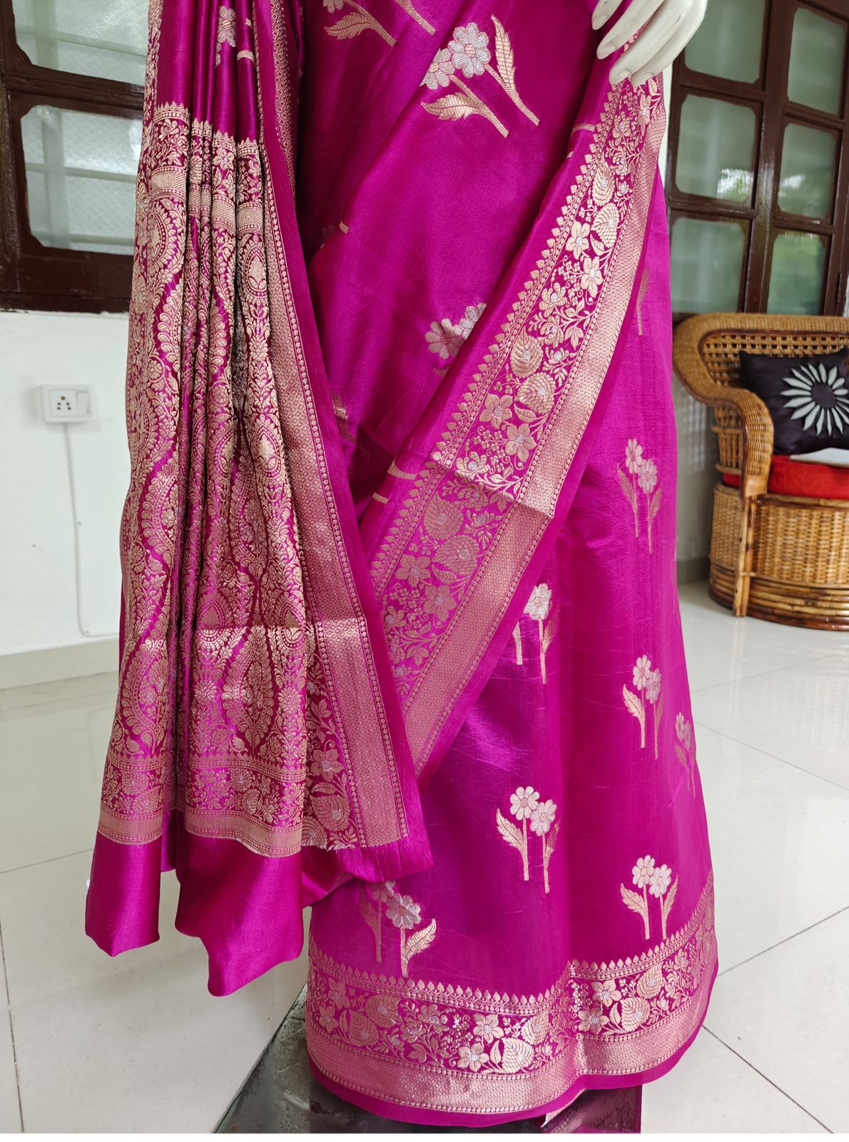Grace Woven – Pure Banarasi Silk Saree with Blouse & Silk Mark Tag