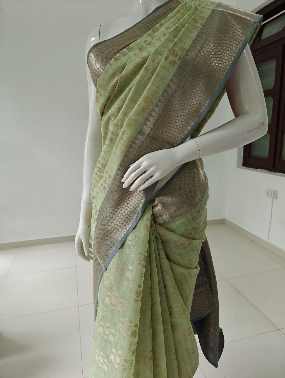 Elegant Beige Banarasi Cotton Saree with Blouse
