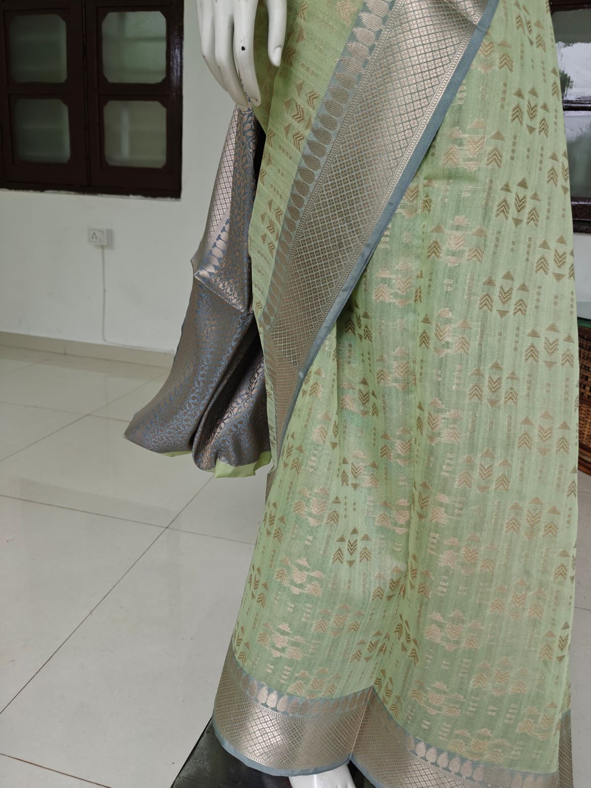 Elegant Beige Banarasi Cotton Saree with Blouse
