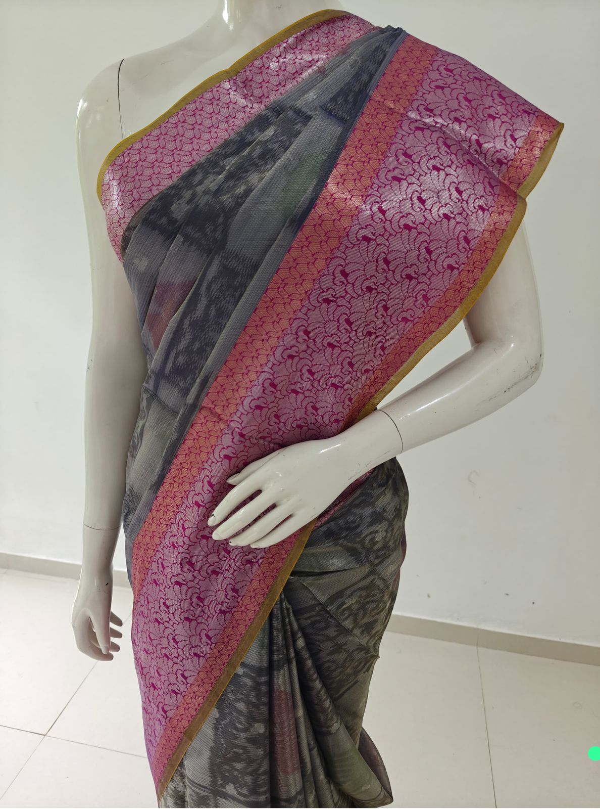 Elegant Banarasi Cotton Silk Saree with Blouse