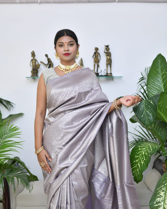 Weaves of Wonder: Banarasi Cotton Silk Elegance