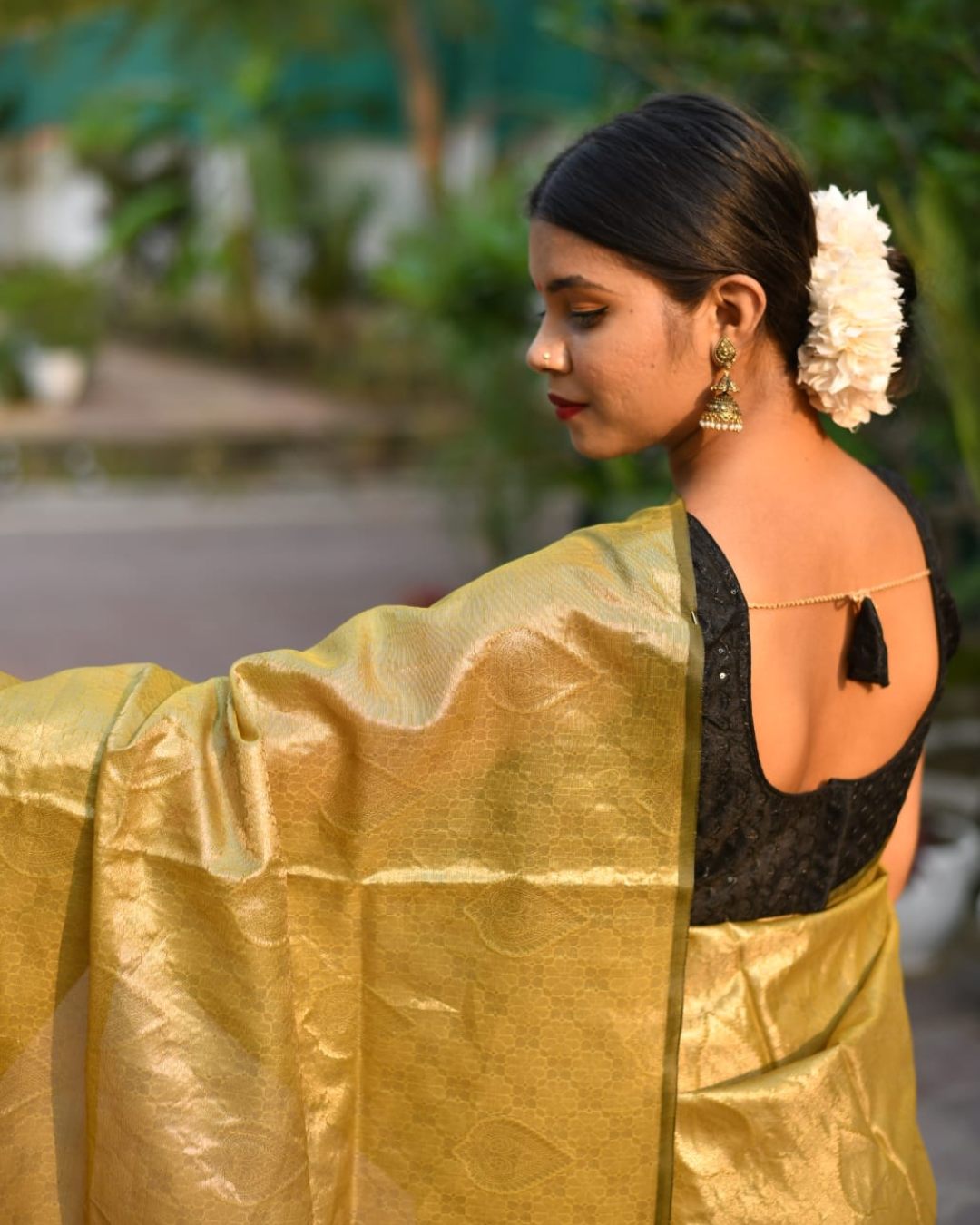Pure Silk Cotton Saree with Blouse – A Fusion of Tradition and Comfort