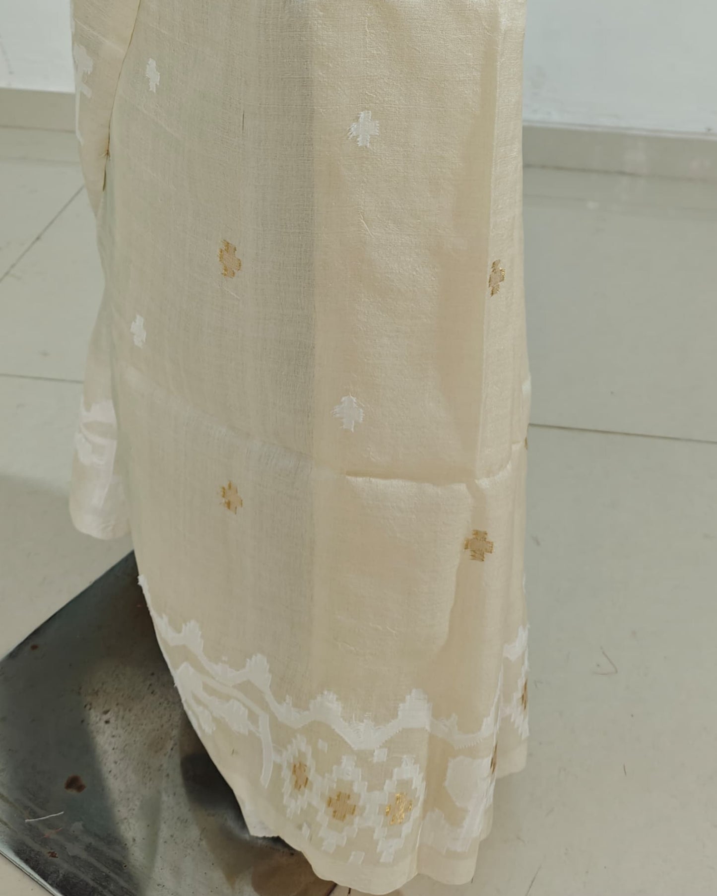 SOLD Cream Tussar Silk Saree with White Jamdani Motifs and Silk Mark Tag