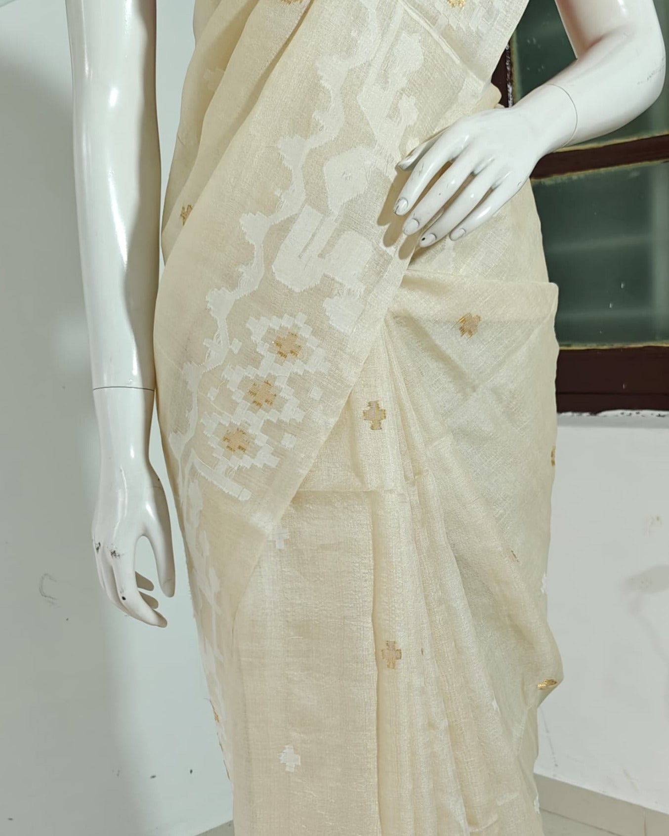 SOLD Cream Tussar Silk Saree with White Jamdani Motifs and Silk Mark Tag
