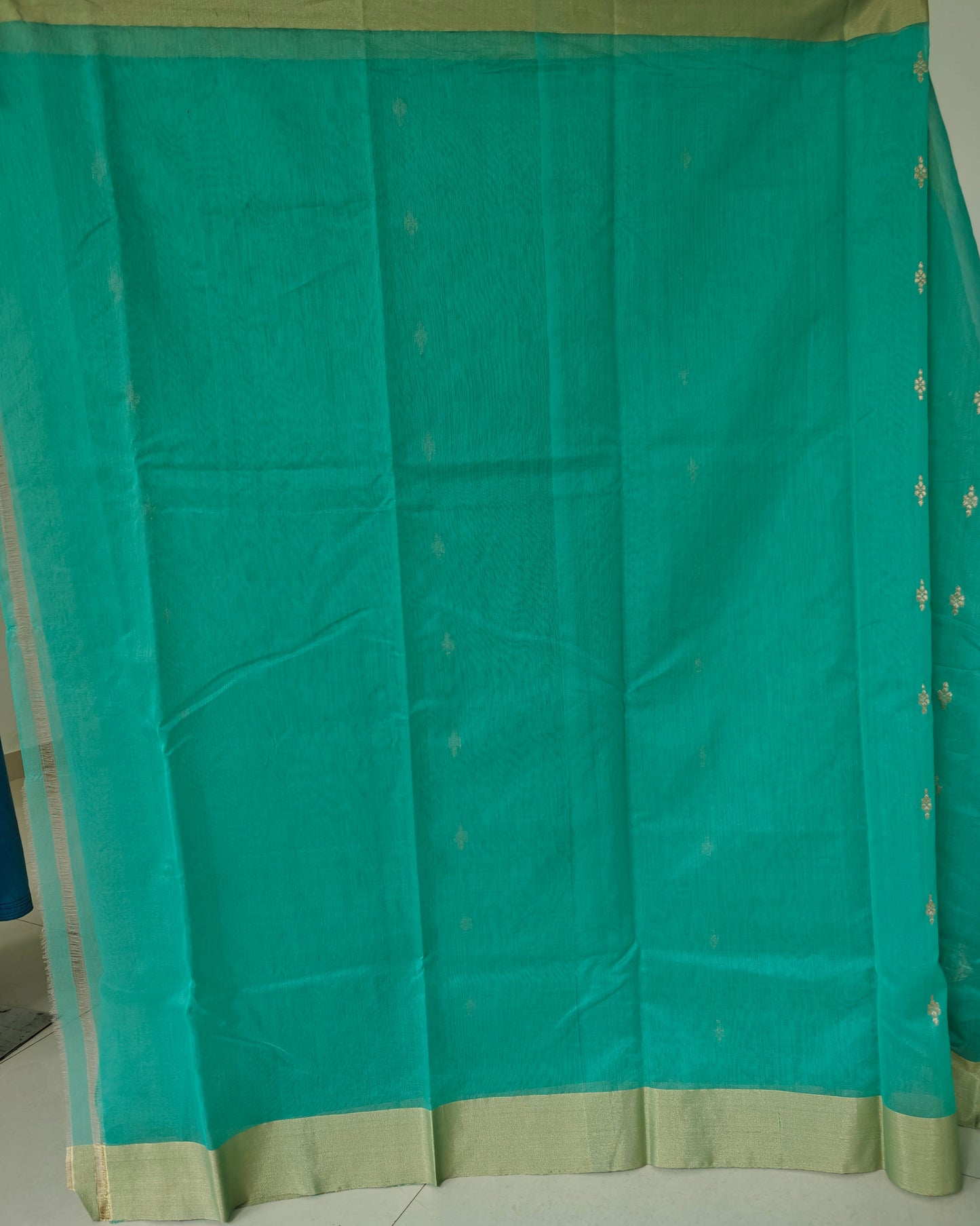 Threaded Elegance –  Pure Handwoven Silk Cotton Chanderi Saree with Blouse & Handloom Tag